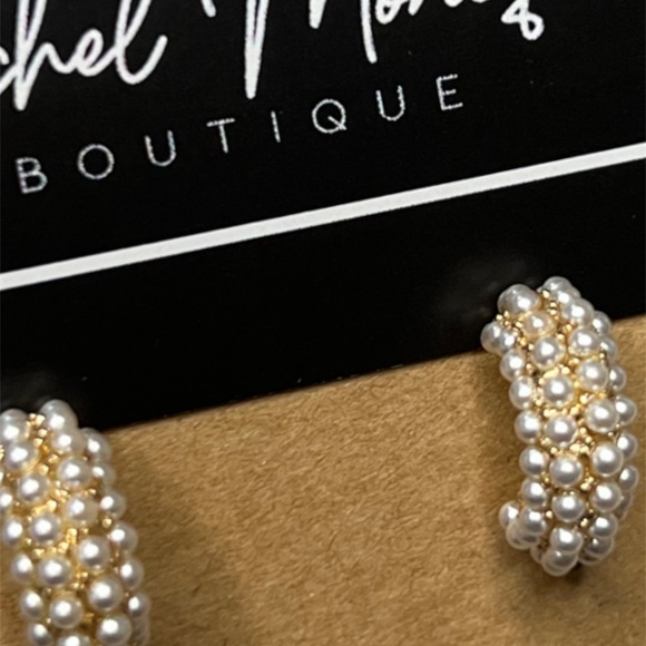 Half Circle Pearl - Picture 3 of 3